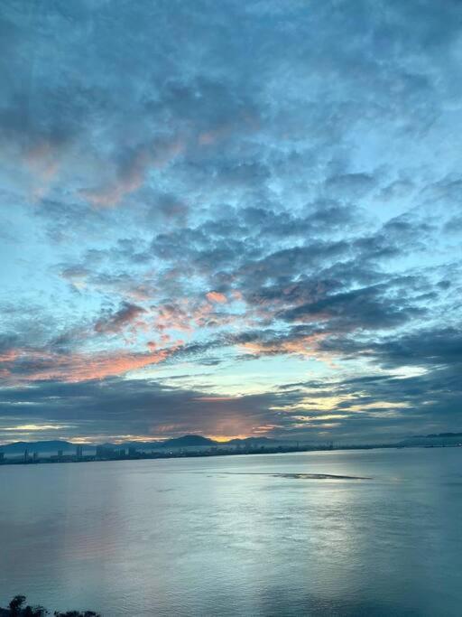 Maritime Duplex Penang- Pemandangan Laut Apartment George Town