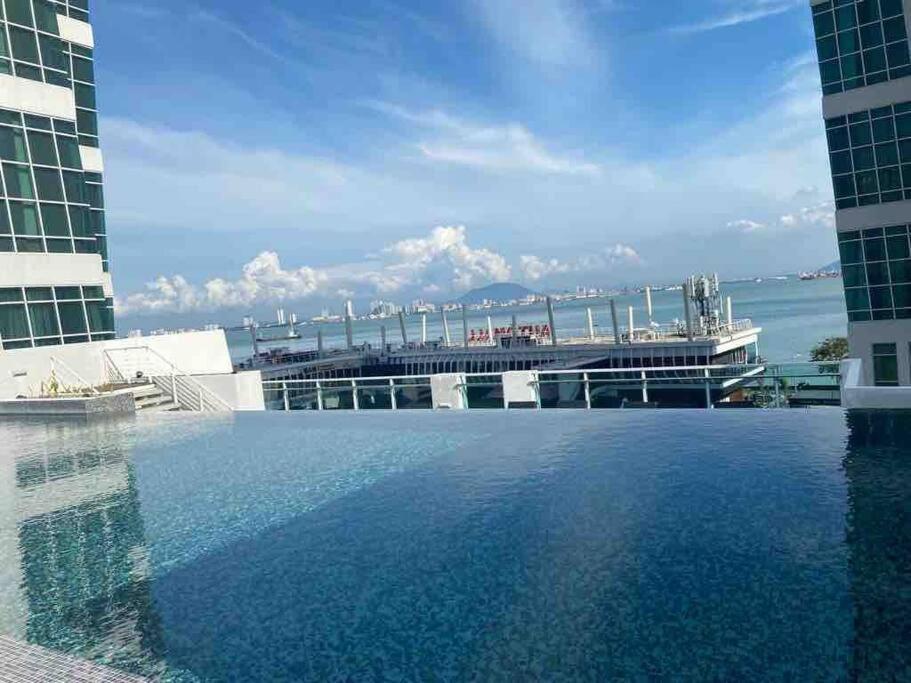 Apartment Maritime Duplex Penang- Pemandangan Laut George Town
