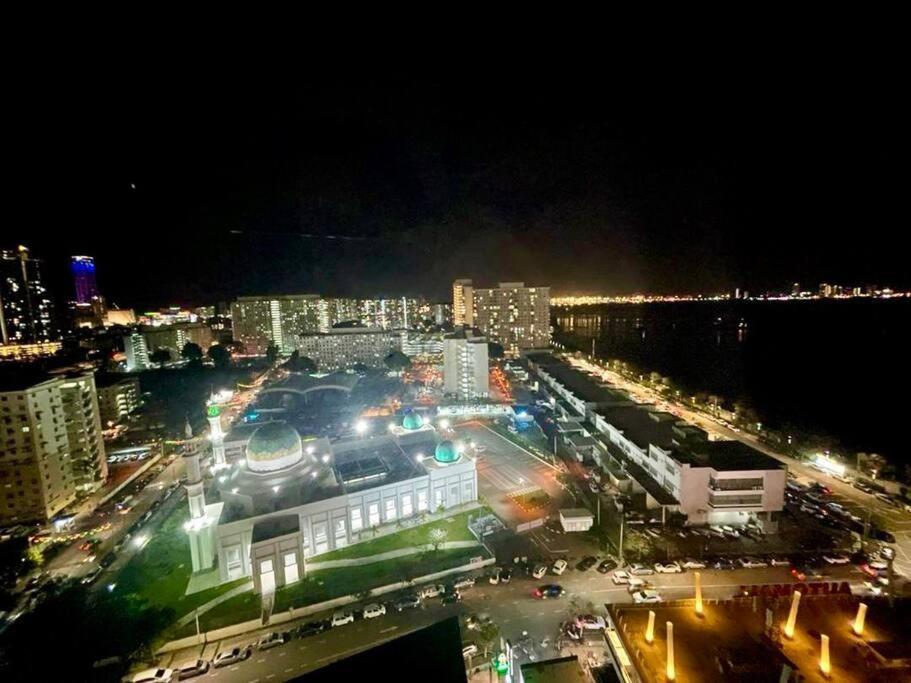 Maritime Duplex Penang- Pemandangan Laut Apartment
